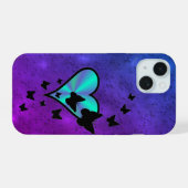 虹のハートと蝶 iPhone 15ケース (裏面横)