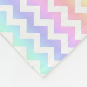 虹のパステル調の白いシェブロンのフリースブランケット フリースブランケット (角)