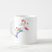虹の下で滑る2つのユニコーン コーヒーマグカップ (正面左)