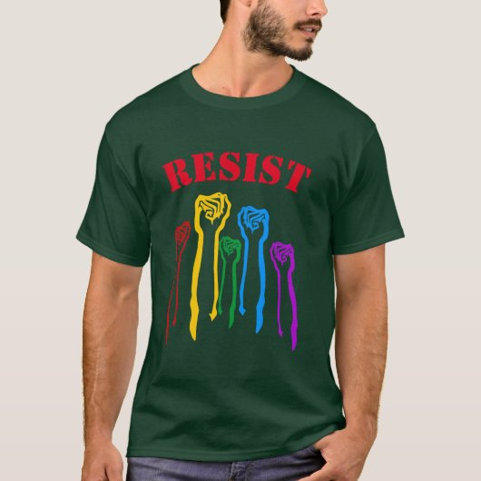 虹の握りこぶしのゲイプライドの抗議は抵抗します Tシャツ (正面)