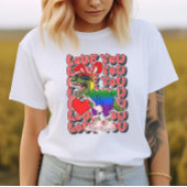 虹の旗のс色にオストームを持つ恐竜 tシャツ