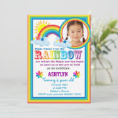 虹の日あなたの子供の写真の招待 招待状 (スタンド正面)