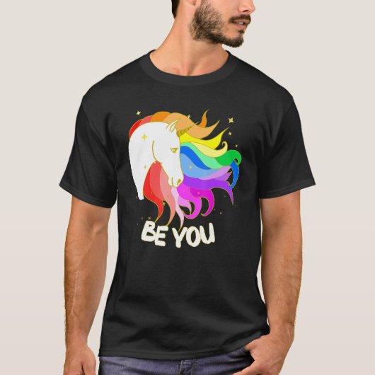 虹の杖で魔法のユニコーンを身に着ける Tシャツ (正面)