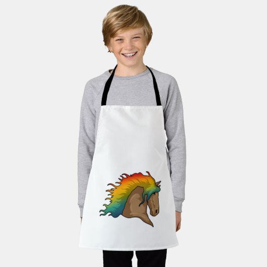 虹の毛の馬 エプロン (着用した状態)