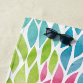 虹の水色の離れパターンパーソナライズされた ビーチタオル (インサイチュ)