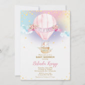 虹の熱気の気球の女の赤ちゃんのシャワー象 招待状 (正面)