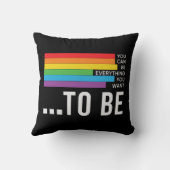 虹の線になりたい全てのものになることができる クッション (裏面)