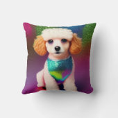 虹の輝きにクリームの耳を持つ白いプードル クッション (裏面)