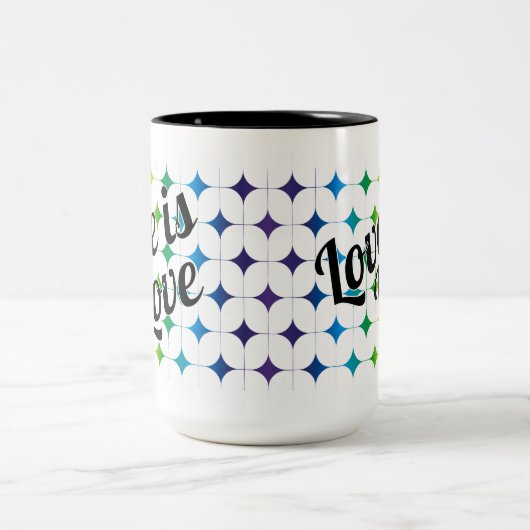 虹の輝く愛は愛ゲイプライド句 ツートーンマグカップ (中央)