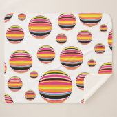 虹の雨滴:パタストライプのーン シェルパブランケット (正面(横))