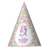 虹の7歳の誕生日 | 6歳だったのに今は7歳 | 子供 パーティーハット (正面)
