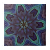 虹色のアワビの貝の万華鏡のように千変万化するパターン タイル (正面)