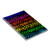 虹色のストライプドットを持つ水平方向のピクセル ノートブック (右側)