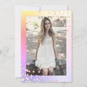 虹色のパープルグリッター フォト サプライズ スイート16 招待状 (裏面)