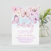 虹色のピンクとパープルの蝶の女の子 1歳の誕生日 招待状 (スタンド正面)