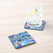 虹色の光を持つ超現実的な冬のワンダーランド コースター (右側)