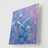 虹色の雪の結晶  スクエア壁時計 (傾斜)