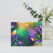 虹色のmardi gras背景とビーズ インビテーションポストカード (スタンド正面)