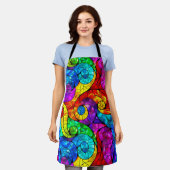 虹色エレガントステンドグラス模様 エプロン (着用した状態)