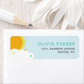 虹、太陽、雲キッドの誕生日パーティー ラベル (インサイチュ)