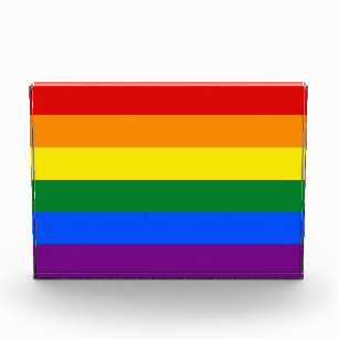 虹LGBTのプライドの旗が付いている賞 表彰盾