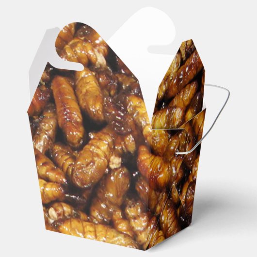 蚕のフライ…タイ通り食品 フェイバーボックス (オープン)