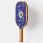 蛍が水面に浮かぶ ピックルボールラケット (左)