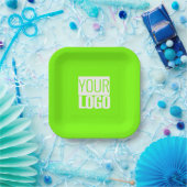 蛍光緑 – ロゴの追加 ペーパープレート (パーティー)