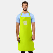 蛍光黄色 – ロゴの追加 エプロン (着用した状態)