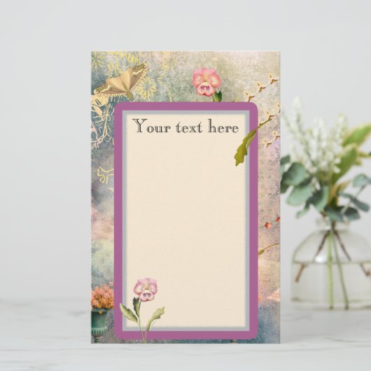 蛾とパンジーパーソナライズされたロマンチック文房具 便箋 (スタンド正面)