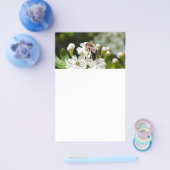 蜂が花粉を集める チラシ (シングル)