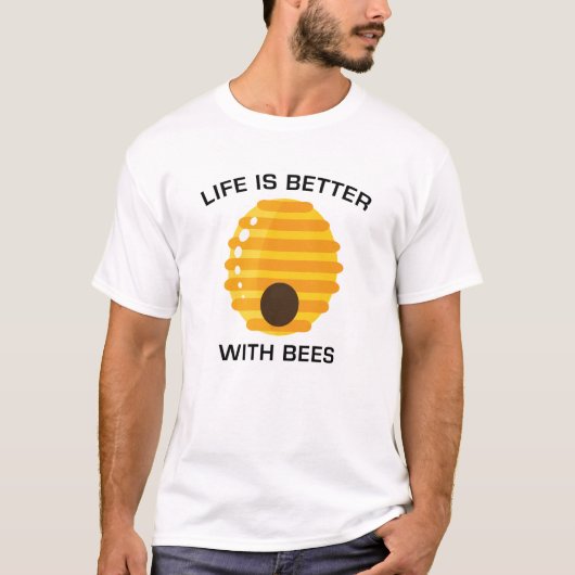 蜂と一緒なら人生はもっと良い Tシャツ (正面)