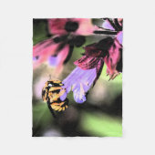蜂と花fbm フリースブランケット (正面)