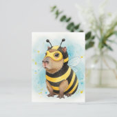 蜂の巣のはがきに入ったかわいいキャピバラ ポストカード (スタンド正面)