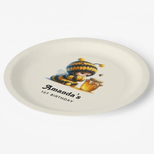 蜂の巣姿のかわいい女の子誕生日 ペーパープレート (アングル)