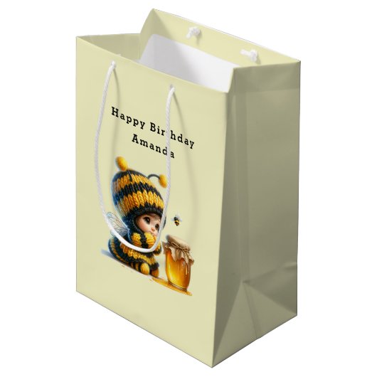 蜂の巣姿のかわいい女の子誕生日 ミディアムペーパーバッグ (正面アングル)