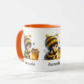 蜂の巣姿のかわいい女の子 マグカップ (正面左)