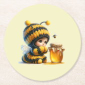 蜂の巣姿のかわいい女の子 ラウンドペーパーコースター (正面)