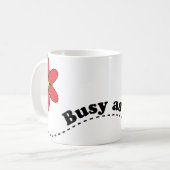 蜂の幸せな蜂および花の漫画として忙しい コーヒーマグカップ (正面左)