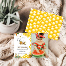 蜂の日イエローハニービー最初の女の子の誕生日パーティー