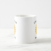 蜂は命が助かる コーヒーマグカップ (中央)