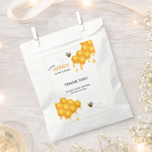 蜂蜜の少し行く途中のハニカムの赤ちゃんシャワー フェイバーバッグ (クリップ留めされた状態)