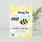 蜂蜜の蜂の黄色およびミントの最初誕生日 招待状 (スタンド正面)