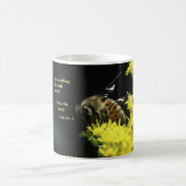 蜂蜜の蜂及び経典のコーヒー・マグ コーヒーマグカップ (中央)