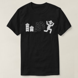 蜂飼い人に追いかけられる蜂 面白い蜂飼い人のランニング Tシャツ