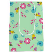 蜂、鳥、花の緑のパターン ミディアムペーパーバッグ (裏面)