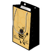 蜜蜂の巣の小さい無光沢のギフトバッグを持つかわいい女王バチ スモールペーパーバッグ (正面アングル)