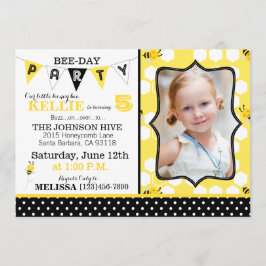 蜜蜂の巣の点およびのまわりにの誕生日の招待 招待状