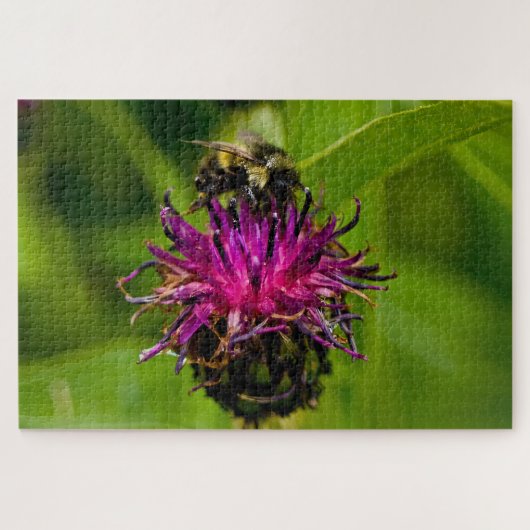蜜蜂の美しい紫色の花の写真 ジグソーパズル (横)
