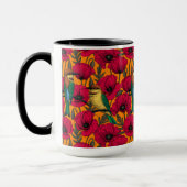 蜜蜂はオレンジの上で食べ物やケシ マグカップ (左)